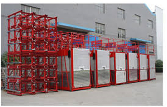 Elevatore rosso 2000kg SC200/200 della gru del passeggero della gabbia gemellata per costruzione
